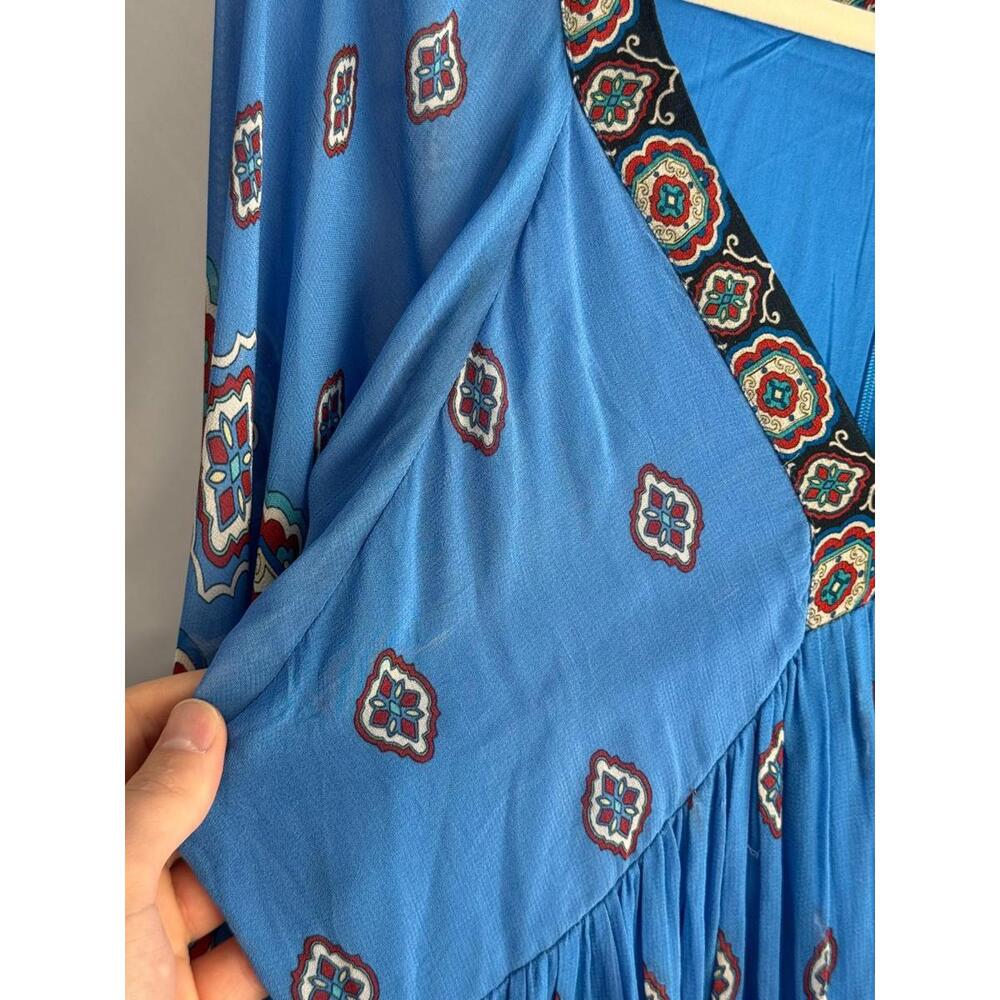 FARM Rio Anika Tiles Blue Maxi Dress Multicolor Size S Fabric Pull - Picture 7 of 14